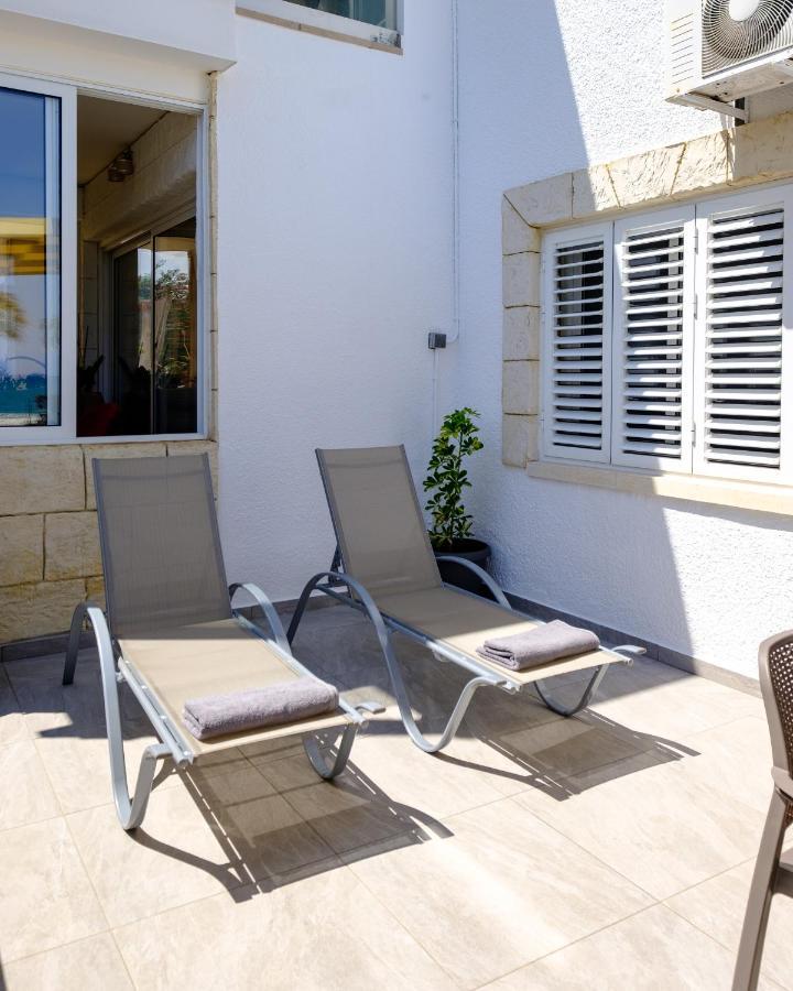 Pebble Beach Apartment Voroklini Bagian luar foto